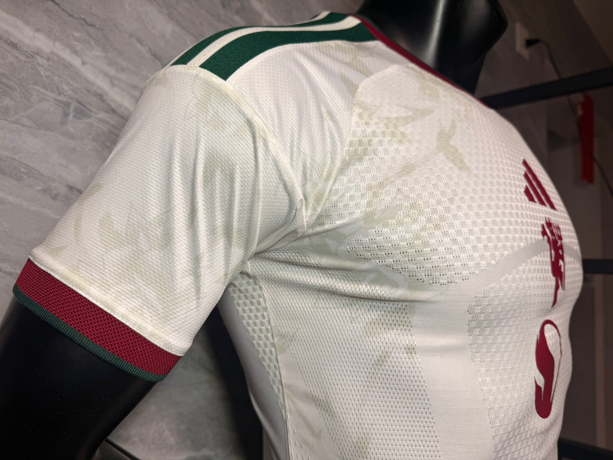 Manchester United 2026/27 White Away Shirt — Player Version — photo 5
