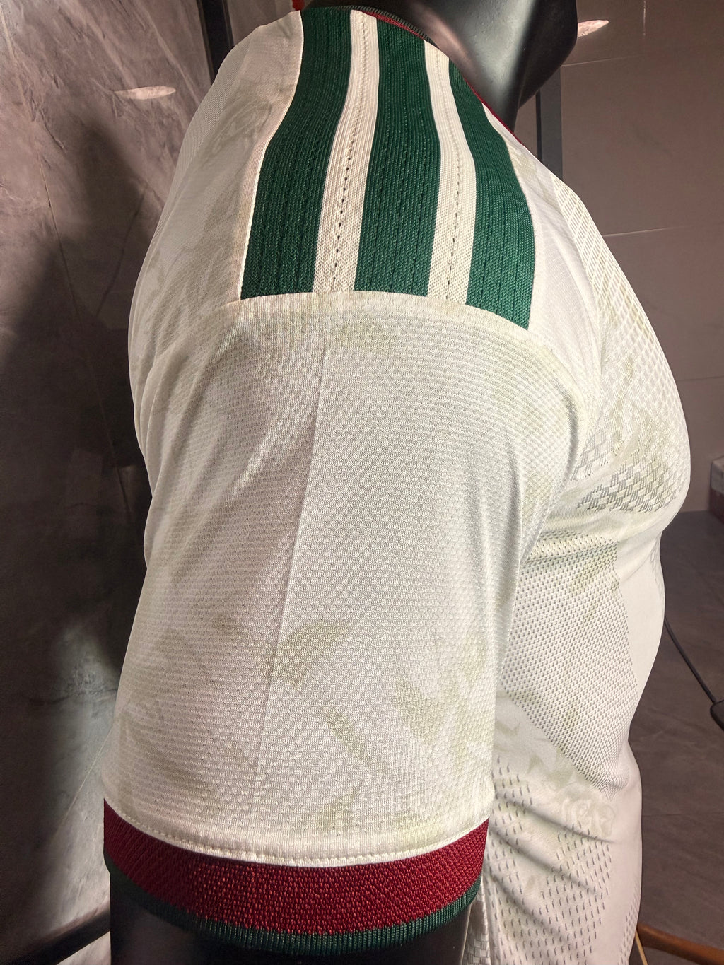 Manchester United 2026/27 White Away Shirt — Player Version — photo 7