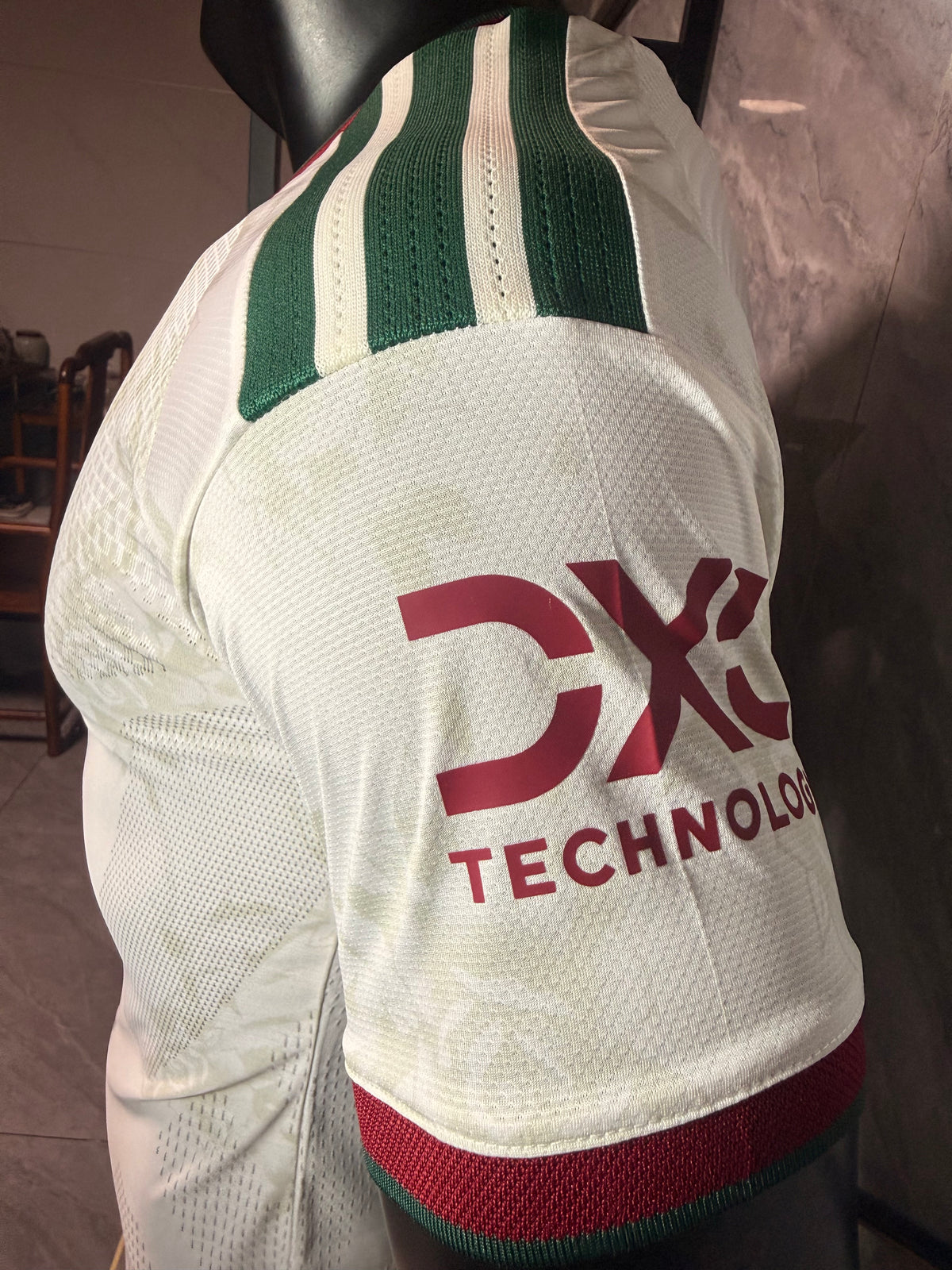Manchester United 2026/27 White Away Shirt — Player Version — photo 8
