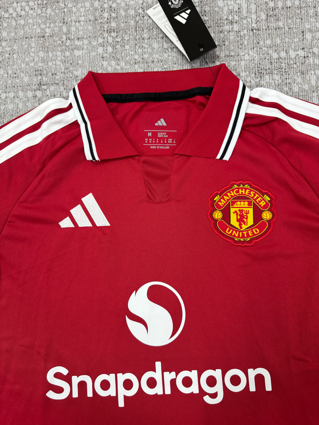 Manchester United Home Shirt — Fan Version — photo 3