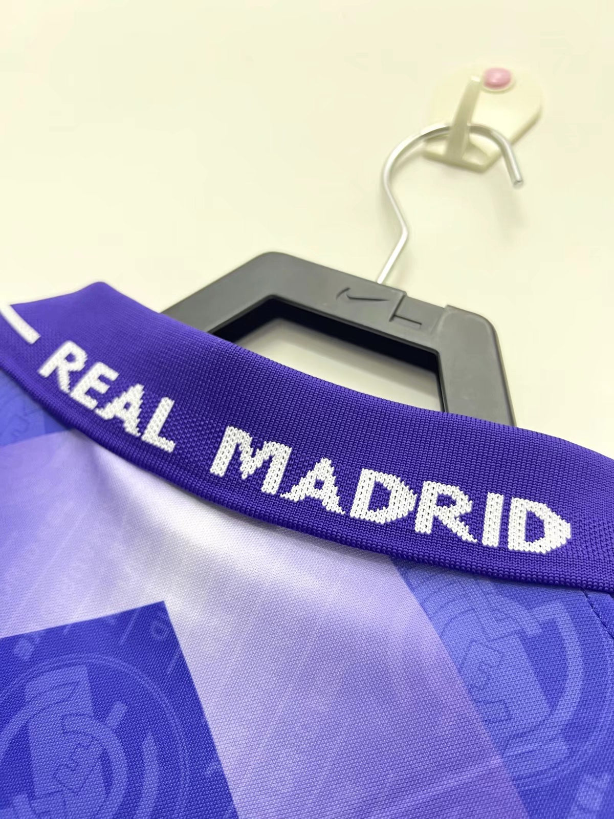 Real Madrid 1996/97 Away Shirt — Retro Version — photo 3