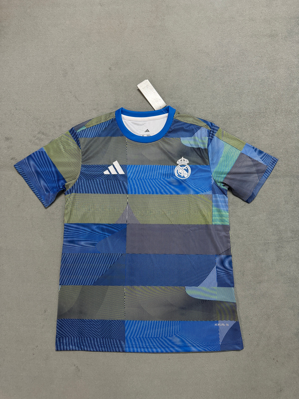 Real Madrid 2025/26 Blue Training Shirt — photo 1