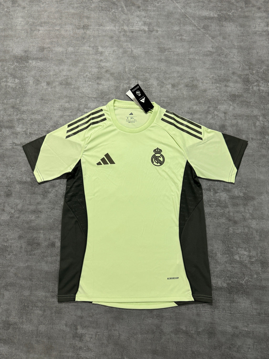 Real Madrid 2025/26 Light Green Training Shirt — photo 2