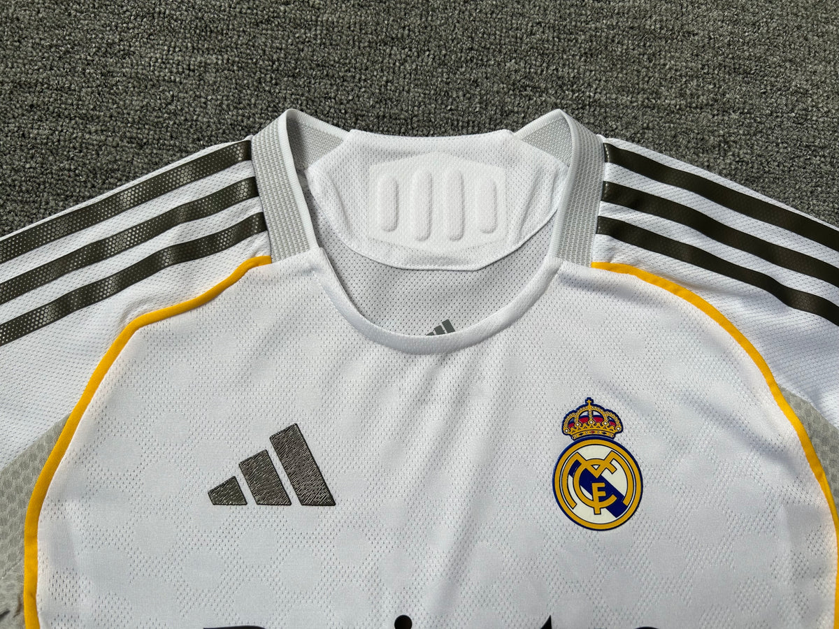 Real Madrid 2025/26 White Home Kids Set — Player Version — photo 3