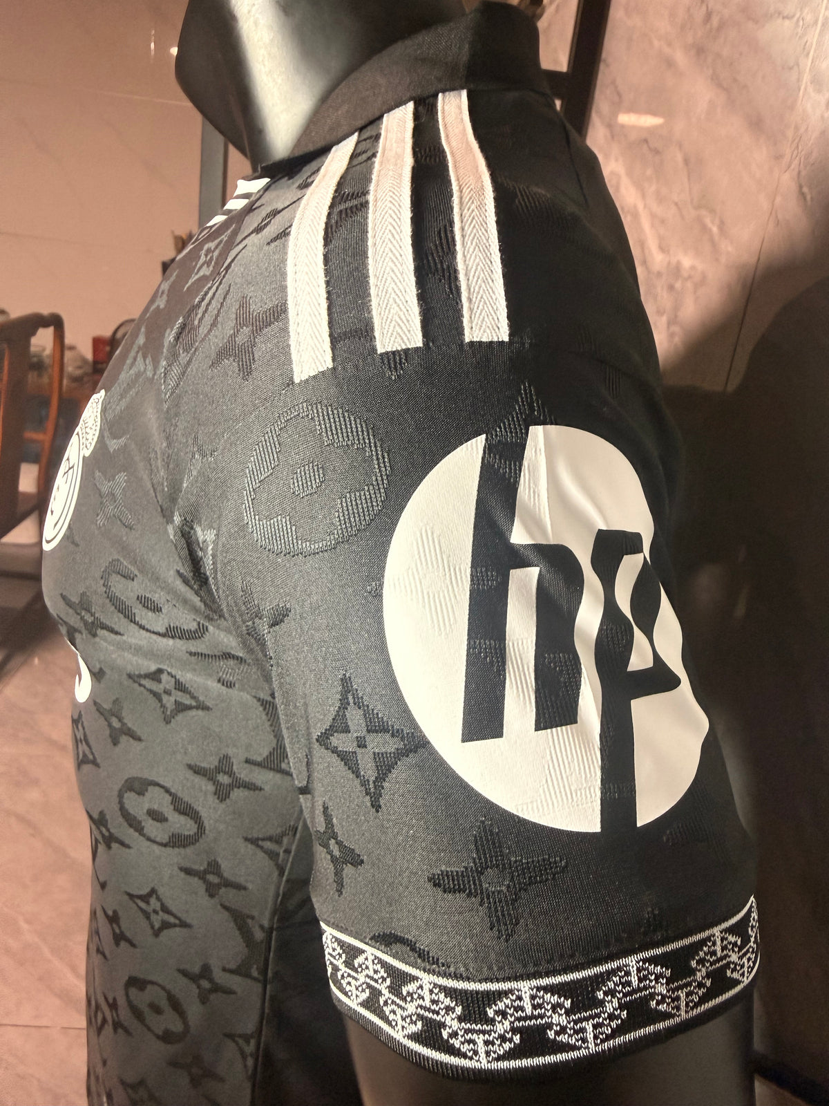 Real Madrid 2026/27 Black Monogram Special Edition Shirt — Player Version — photo 11