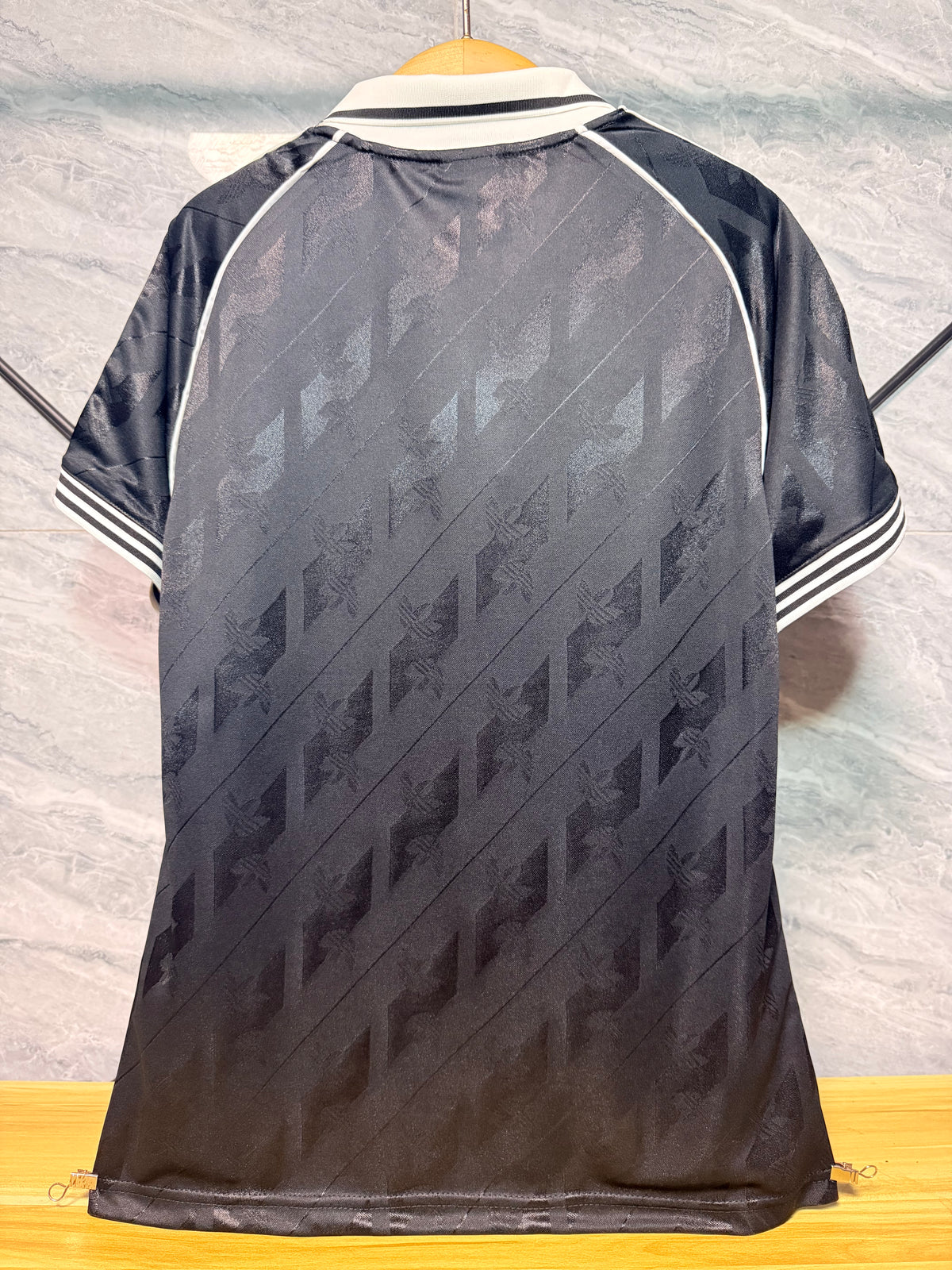 Real Madrid 2026/27 Black Retro Shirt — Player Version — photo 2