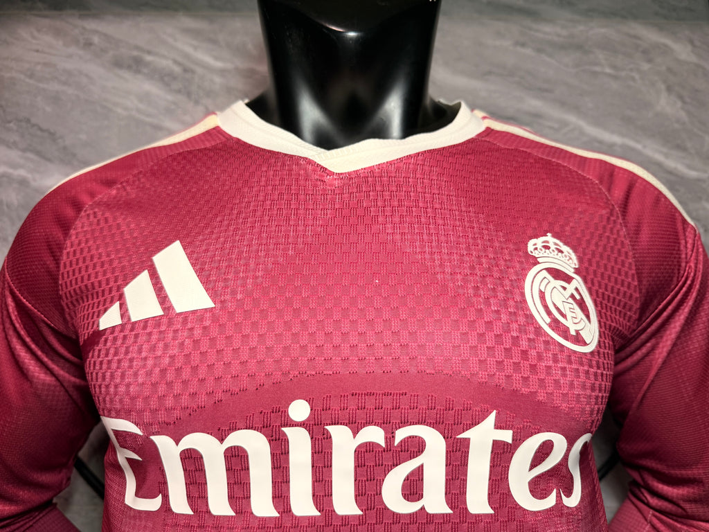Real Madrid 2026/27 Burgundy Third Long-Sleeve Shirt — Player Version — photo 3