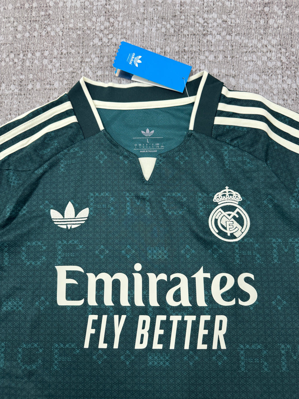 Real Madrid 2026/27 Dark Green Away Shirt — Fan Version — photo 1
