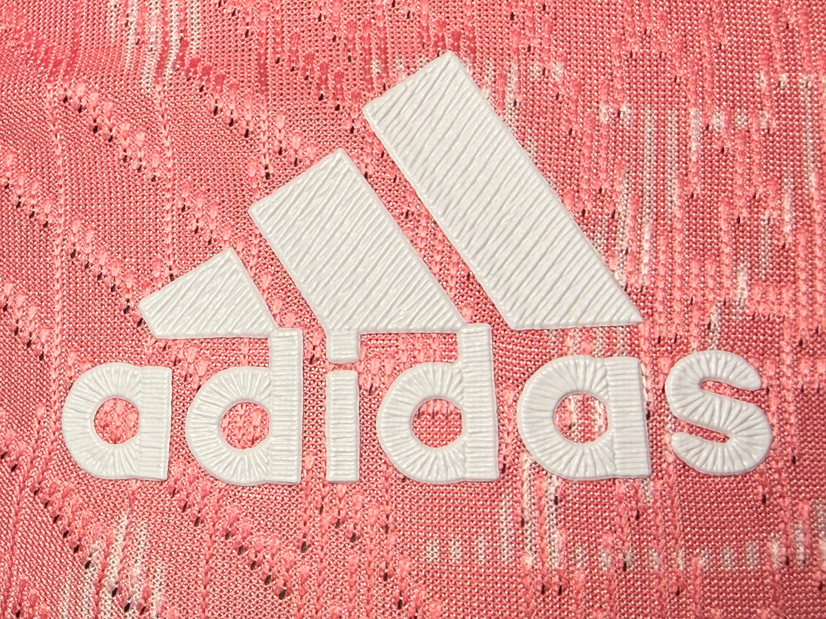 Real Madrid 2026/27 Pink Monogram Special Edition Shirt — Player Version — photo 6