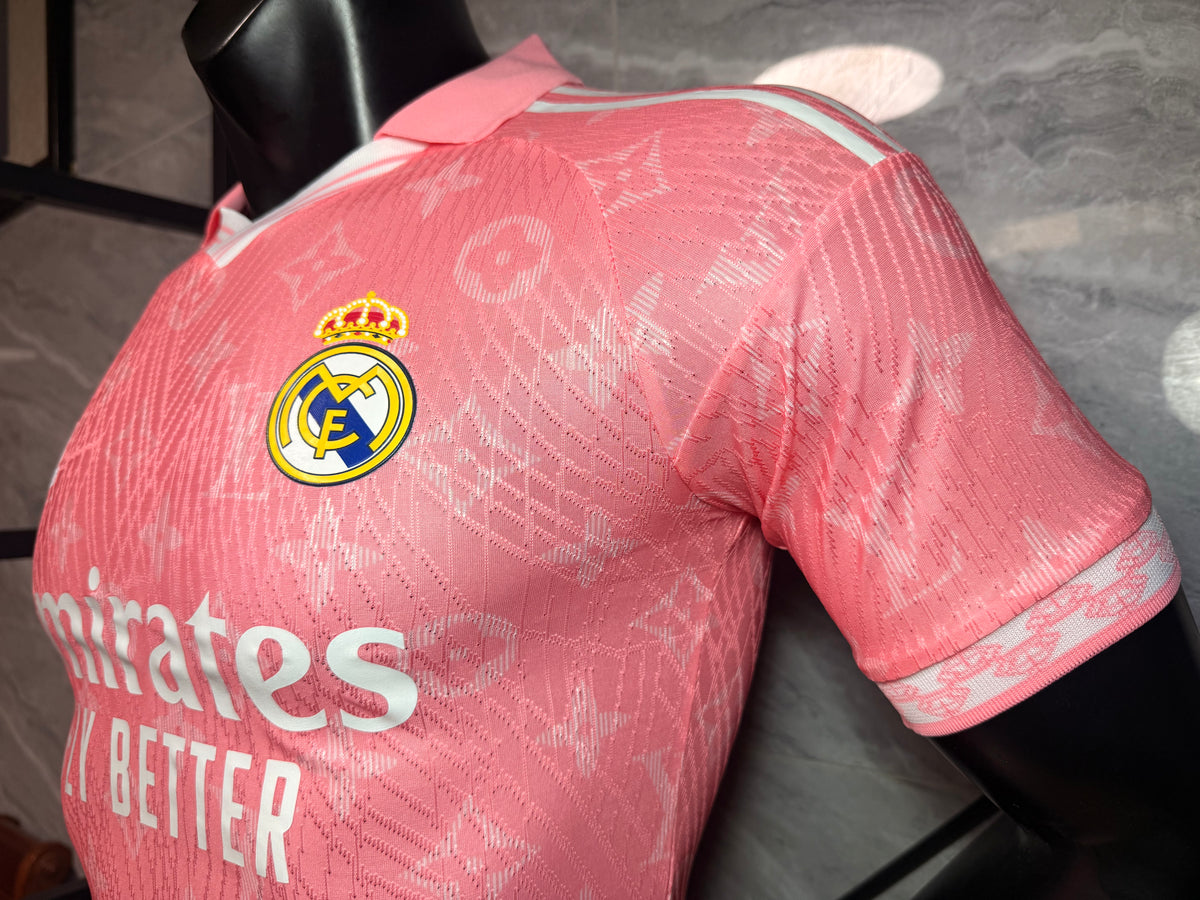 Real Madrid 2026/27 Pink Monogram Special Edition Shirt — Player Version — photo 9