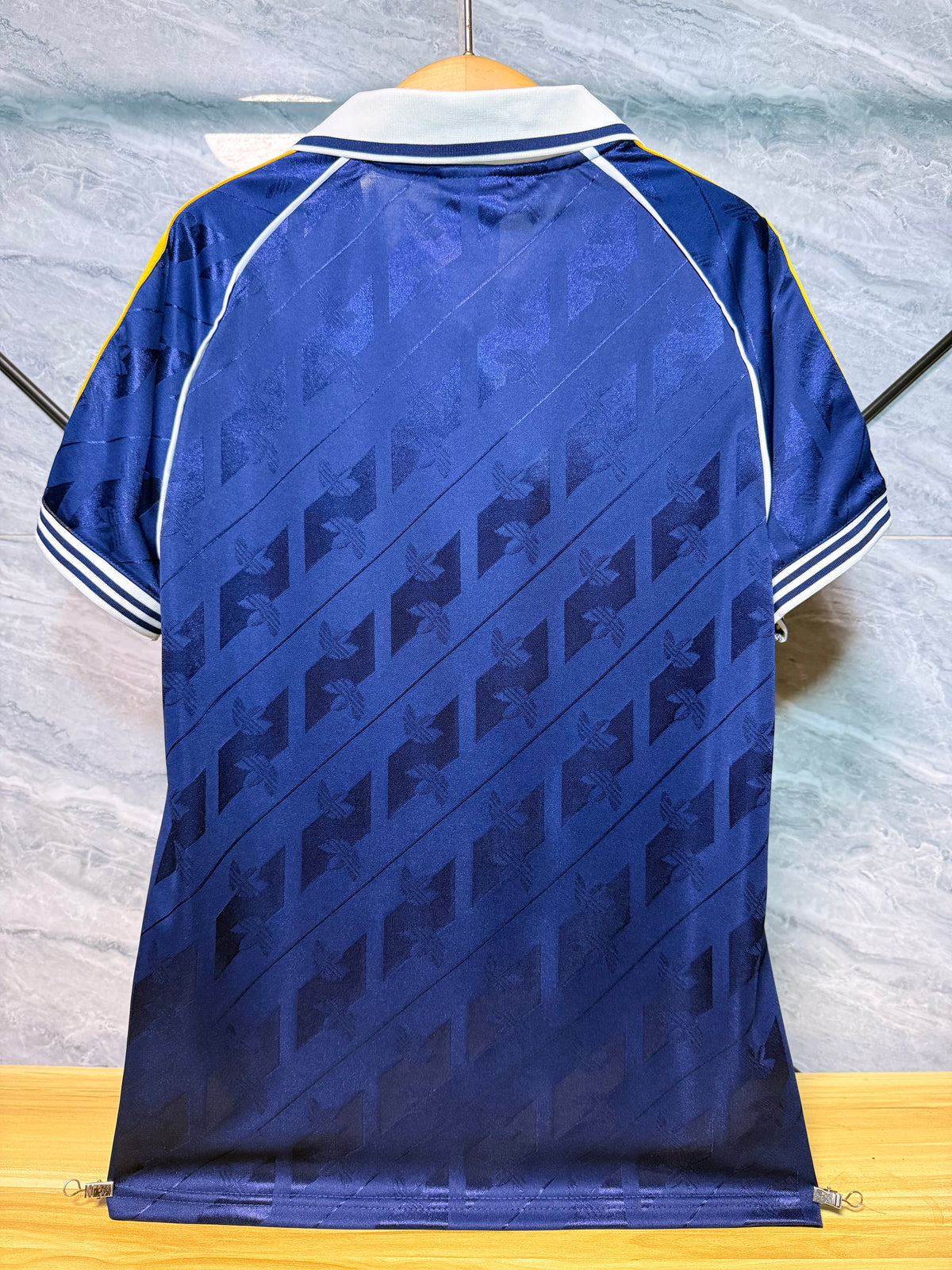 Real Madrid 2026/27 Royal Blue Retro Shirt — Player Version — photo 2