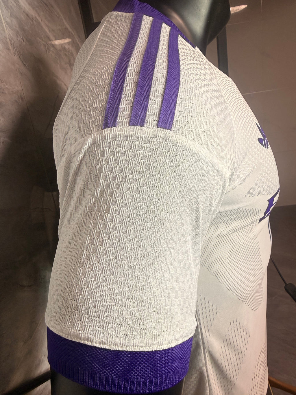 Real Madrid 2026/27 White and Purple Away Shirt — Player Version — photo 10