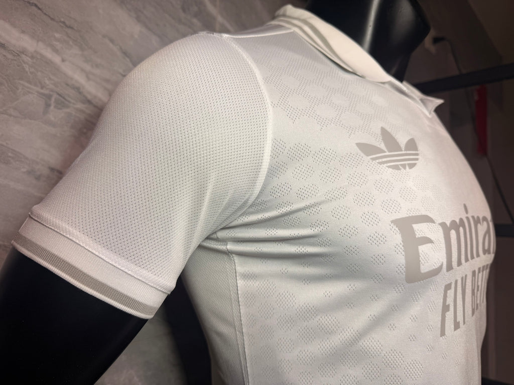 Real Madrid Shirt — White Polo Collar Player Version — photo 5