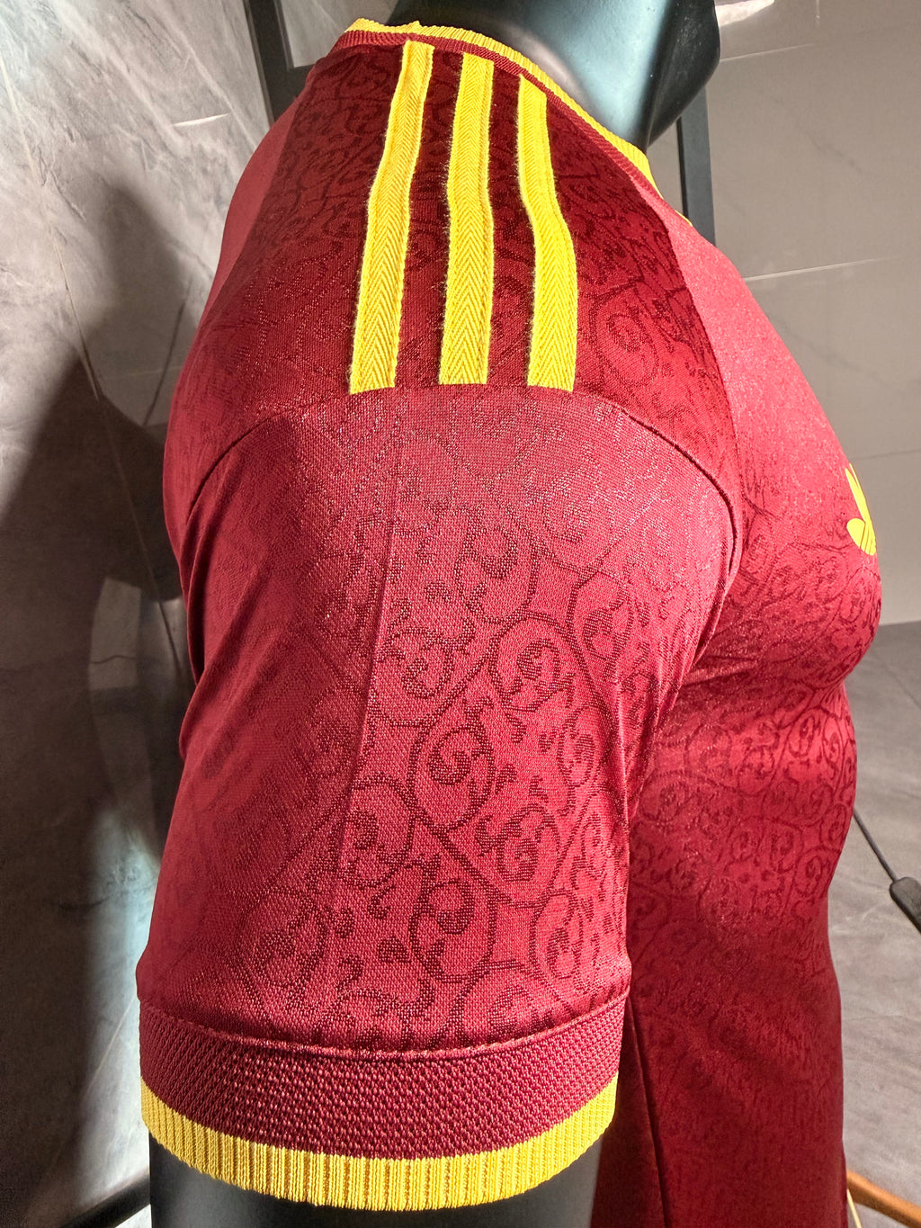Spain 2026/27 Red Commemorative Shirt — Player Version — photo 7
