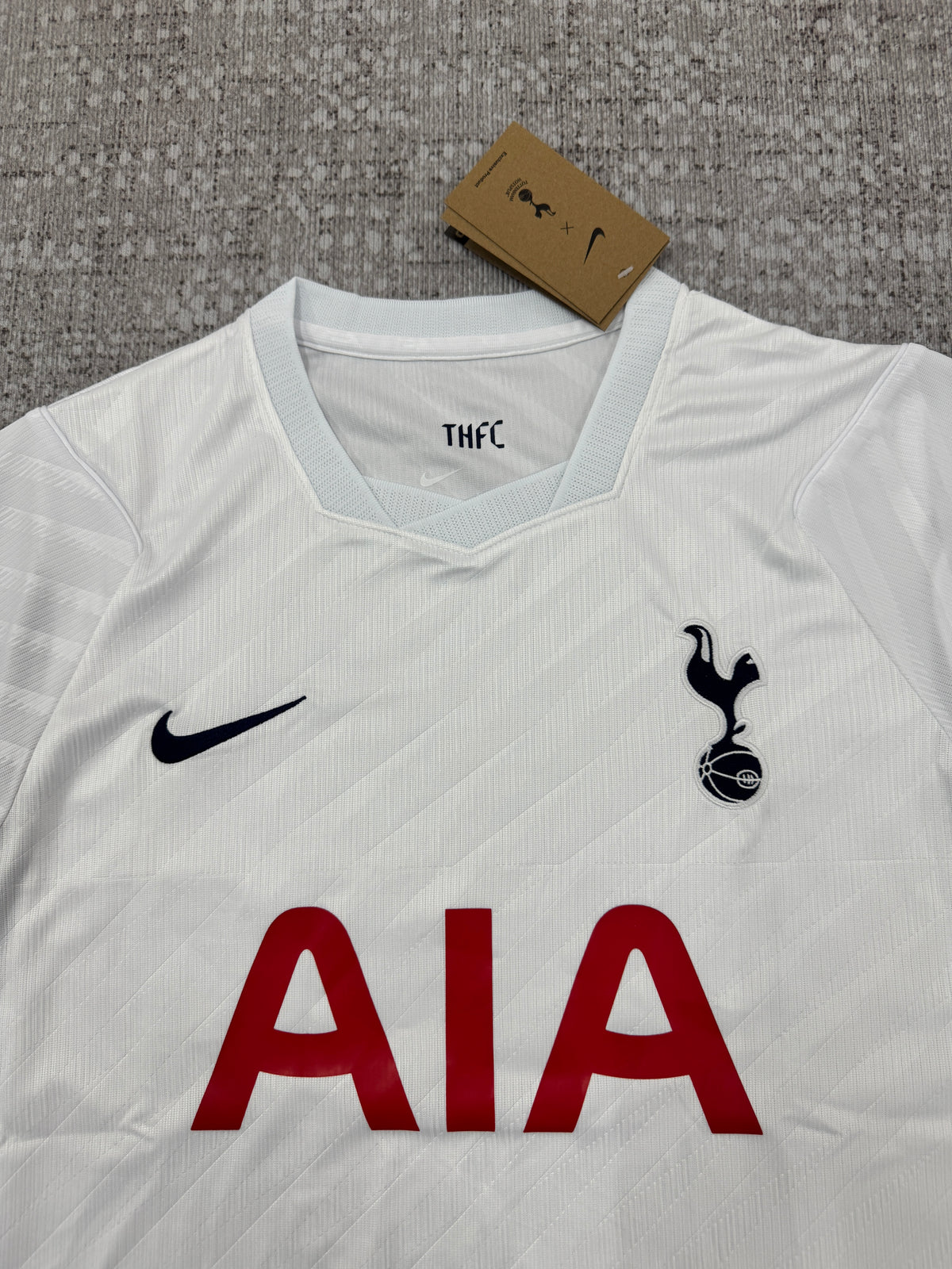 Tottenham Hotspur 2026/27 Home Shirt — Fan Version — photo 3