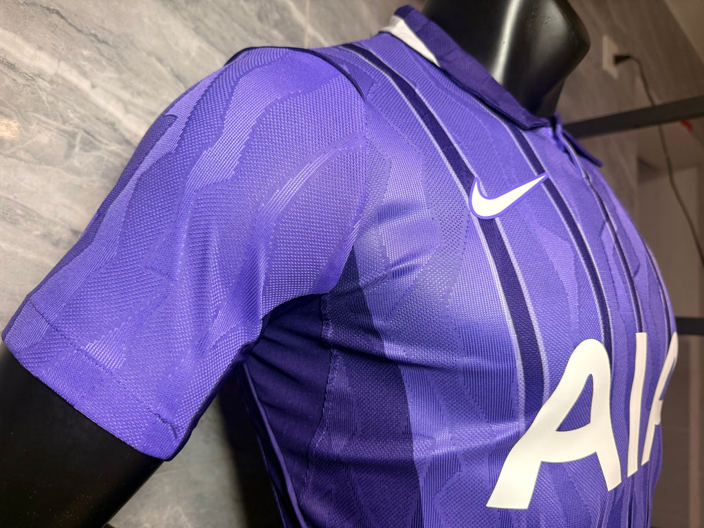 Tottenham Hotspur 2026/27 Purple Third Shirt — Player Version — photo 5